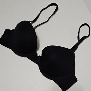 Maidenform Black Smooth Push Up Underwire Seamless Bra Size 34A